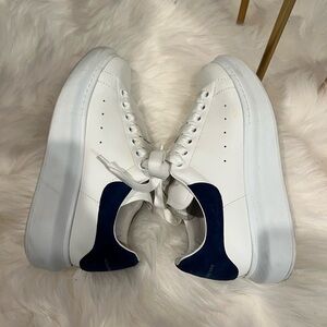 Alexander McQueen Oversized Suede Sneakers white/paris blue navy 37.5